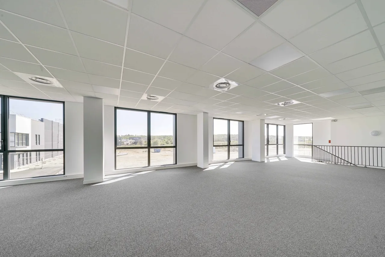 logistics - Activités / Bureaux À Louer - gallery - 9