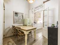 living - Piso de 85m² con 16m² terraza en venta en El Born - gallery thumbnail - 2