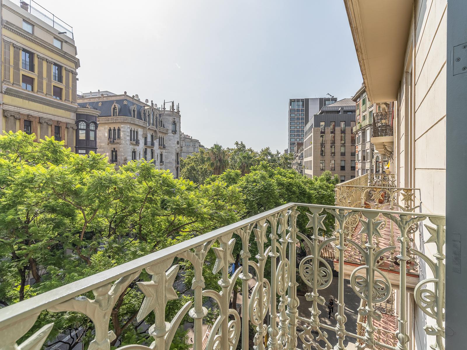 living - Piso de 215m² en venta en Eixample Derecho, Barcelona - gallery thumbnail - 9