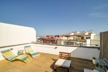 living - Ático de 85m² con 34m² terraza en venta en Eixample Derecho - featured