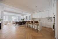 living - Piso de 243m² en venta en Castellana, Madrid - gallery thumbnail - 10