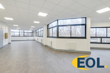logistics - Light Industrial Premises / Offices For Rent - featured