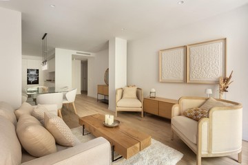 living - Sardenya Sagrada Familia - featured