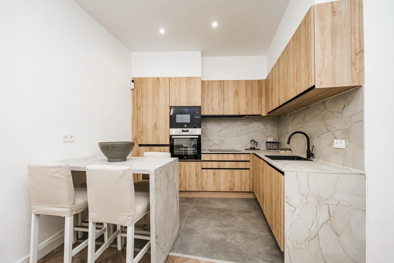 living - Piso de 82m² en venta en Embajadores, Madrid - gallery - 5