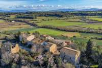living - Casa rural de 380m² en venta en Alt Empordà, Girona - gallery thumbnail - 1