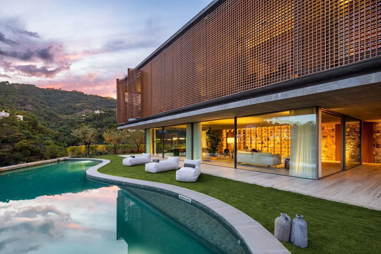 living - 2,311m² house / villa with 164m² garden for sale in Benahavís - gallery - 10