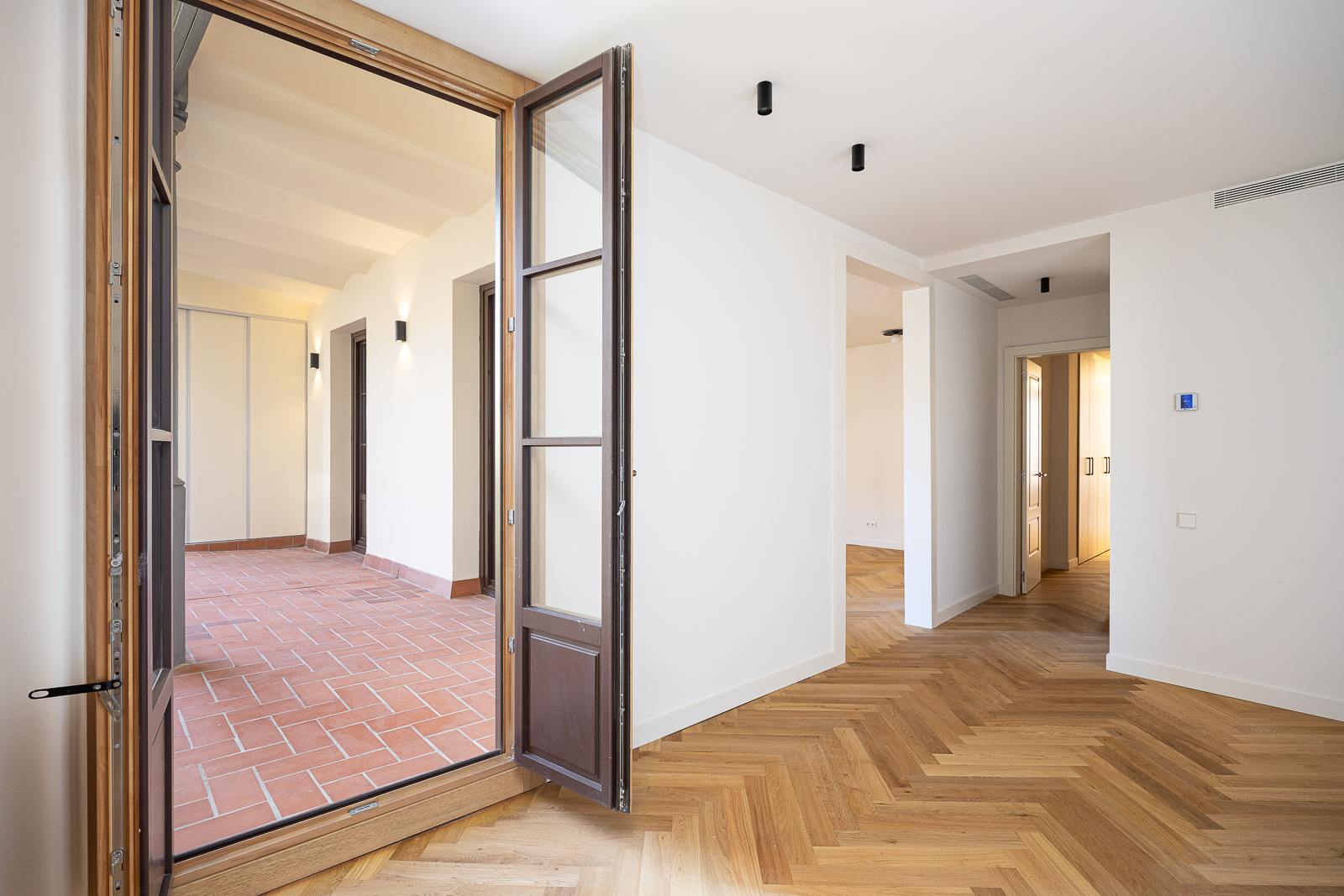 living - 153m² apartment with 16m² terrace for sale in Gótico - gallery thumbnail - 6