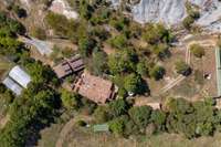living - Casa rural de 547m² en venta en La Garrotxa, Girona - Plano del piso thumbnail - 2