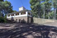 living - 367m² house / villa for sale in Bétera, Valencia - gallery thumbnail - 2