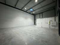 logistics - Light Industrial Premises / Offices For Rent - gallery thumbnail - 7