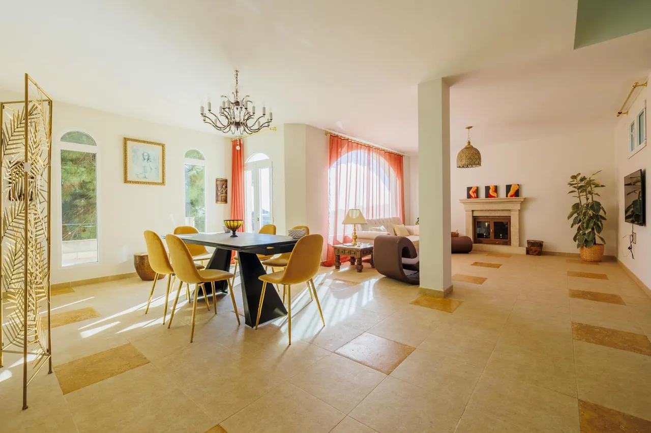 living - 368m² house / villa for sale in Sierra de Madrid, Madrid - gallery - 6