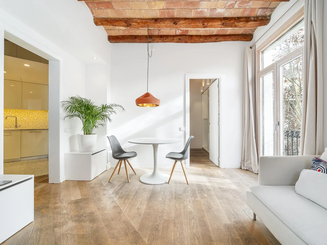 living - 80m² apartment for sale in Sant Antoni, Barcelona - gallery - 3