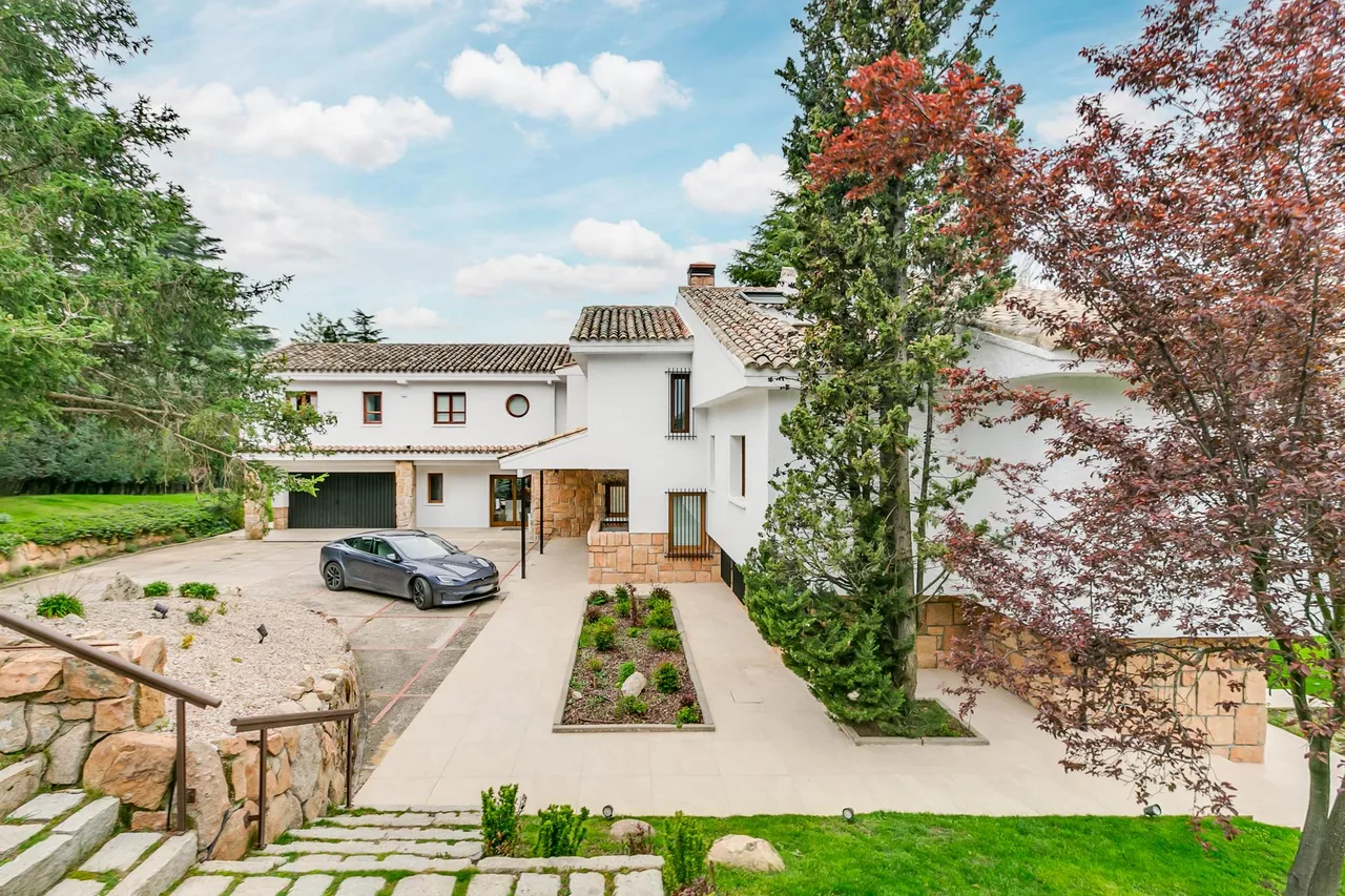 living - Casa / villa de 767m² en venta en La Moraleja Urbanización - gallery - 2