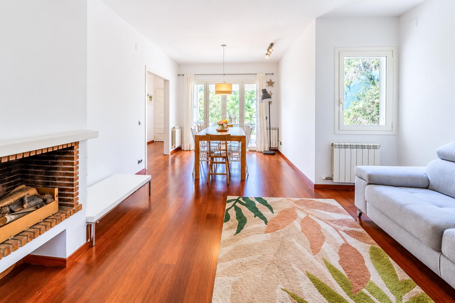 living - 160m² house / villa for sale in Vallpineda, Barcelona - gallery thumbnail - 9