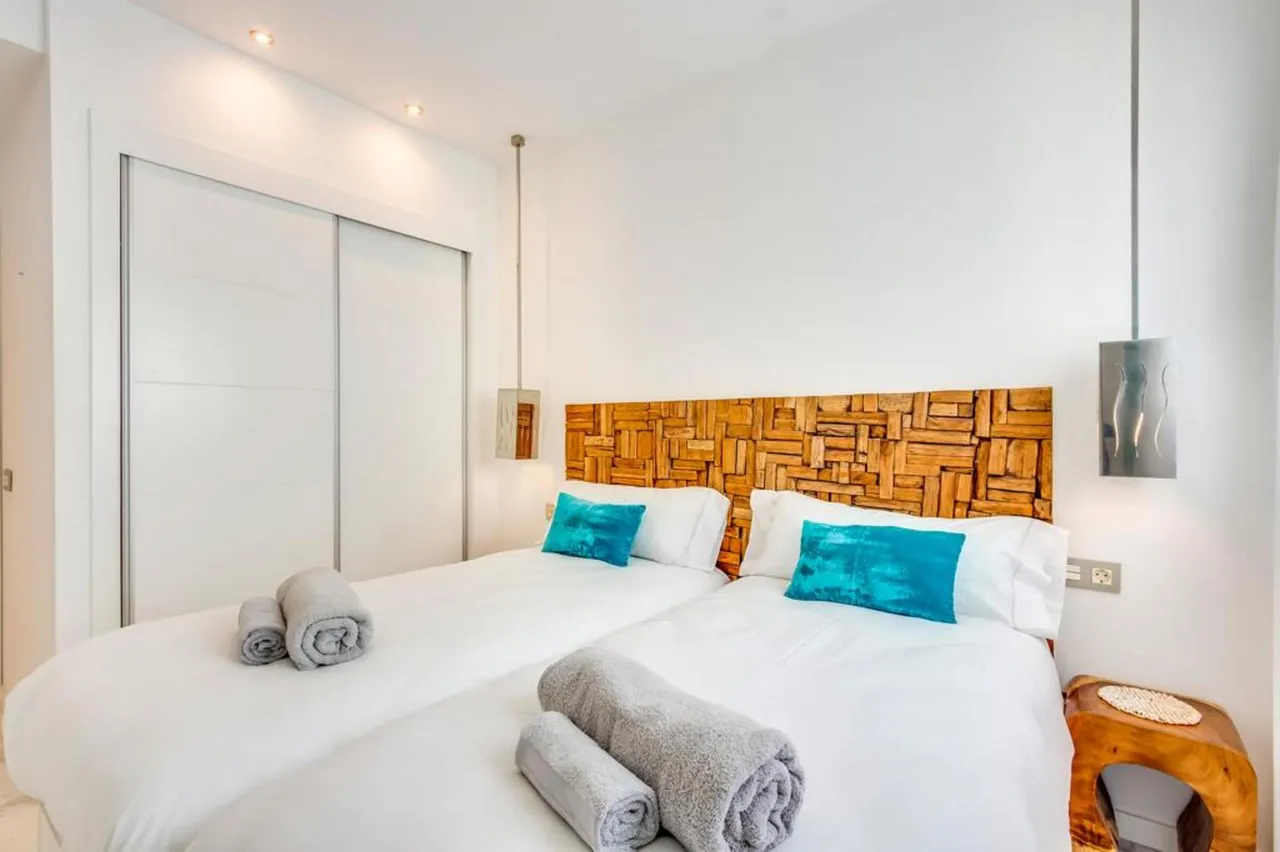 living - 135m² apartment for sale in Ibiza Town, Balearic Islands - gallery - 9