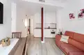 living - Piso de 55m² en alquiler en Cortes / Huertas, Madrid - gallery thumbnail - 4
