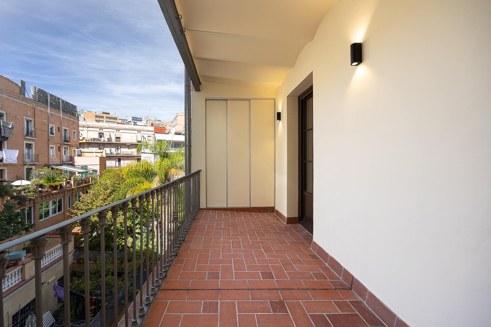 living - 153m² apartment with 16m² terrace for sale in Gótico - gallery thumbnail - 1