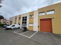 logistics - Activités / Bureaux À Louer - gallery thumbnail - 1
