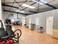logistics - Activités / Bureaux À Louer - gallery thumbnail - 4