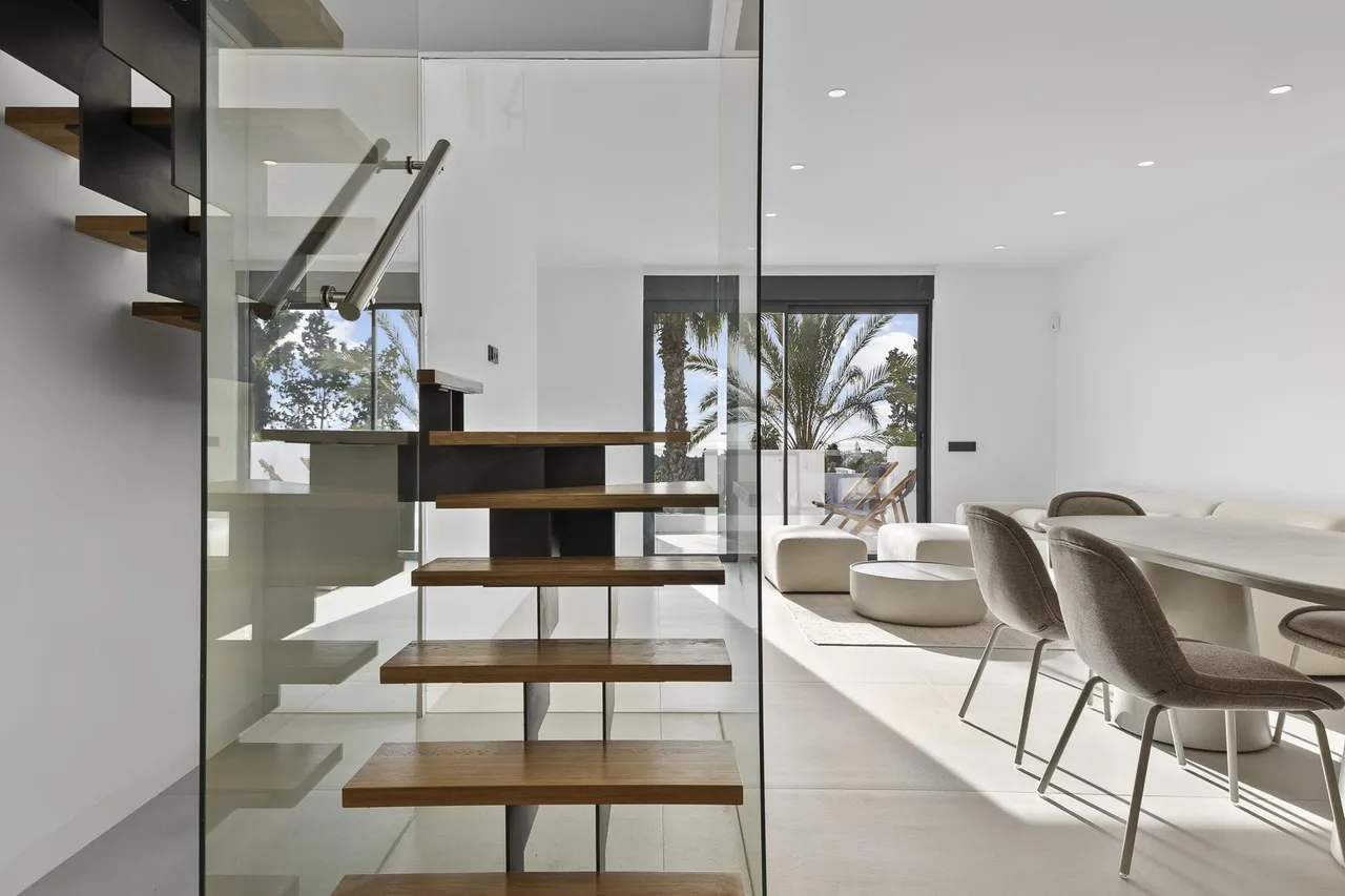 living - Contemporary villas and penthouses in El Paraíso, Estepona - gallery - 5