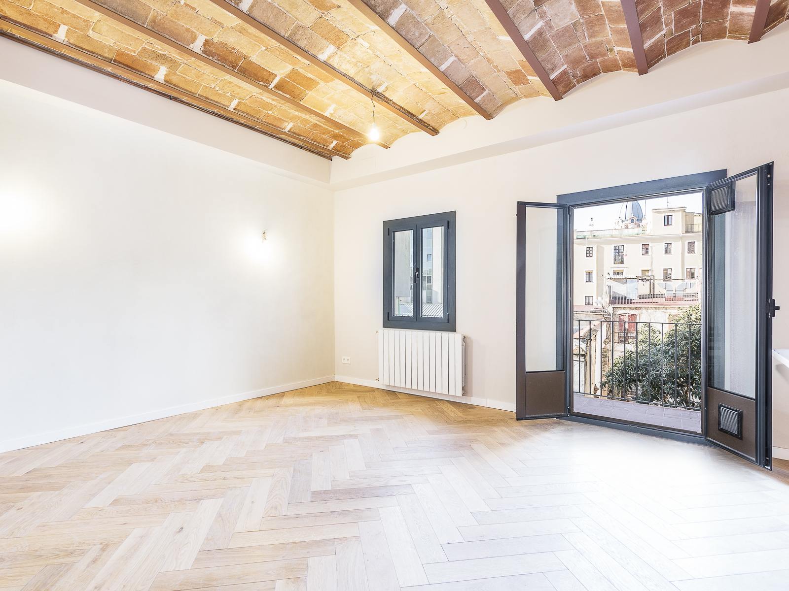 living - 108m² apartment with 6m² terrace for sale in Gótico - gallery thumbnail - 2