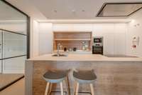 living - 250m² apartment for rent in Sol, Madrid - gallery thumbnail - 5