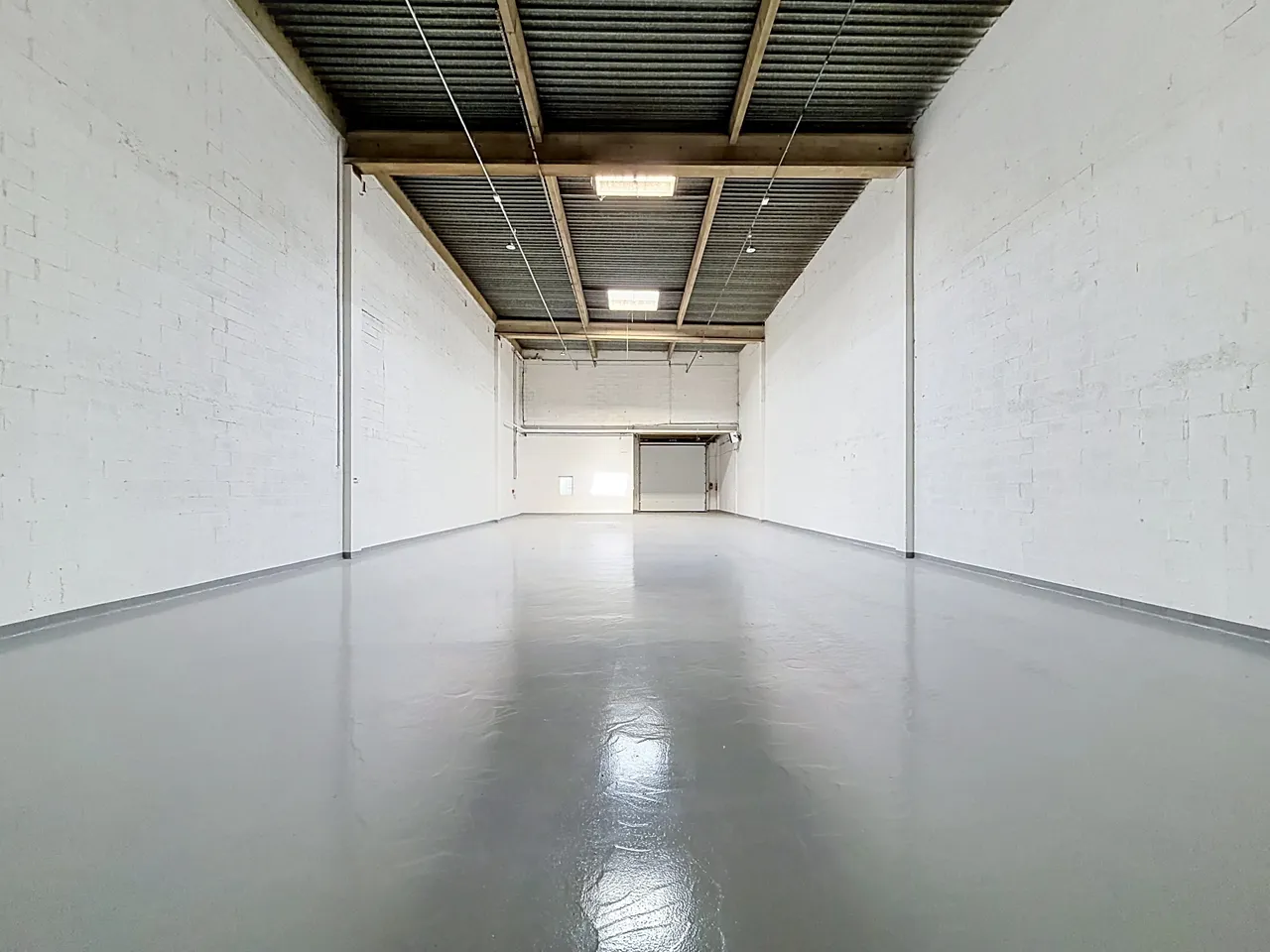logistics - Local d’activités À Louer - gallery - 7