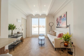 living - Ático de 60m² con 15m² terraza en alquiler en Extramurs - featured