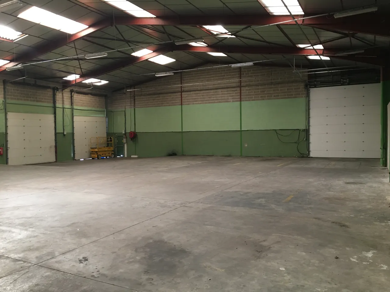 logistics - Light Industrial Premises / Offices For Sale - gallery - 8