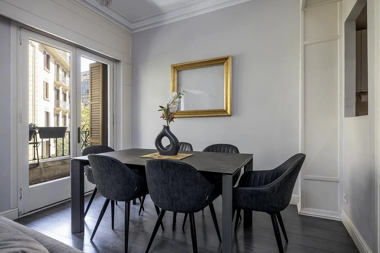 living - Piso de 93m² en venta en Eixample Derecho, Barcelona - gallery - 5