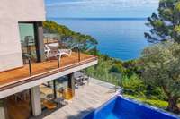 living - 480m² house / villa for sale in Sa Riera, Costa Brava - gallery thumbnail - 1
