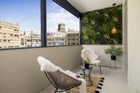 living - 132m² apartment with 11m² terrace for sale in Eixample Right - gallery thumbnail - 2