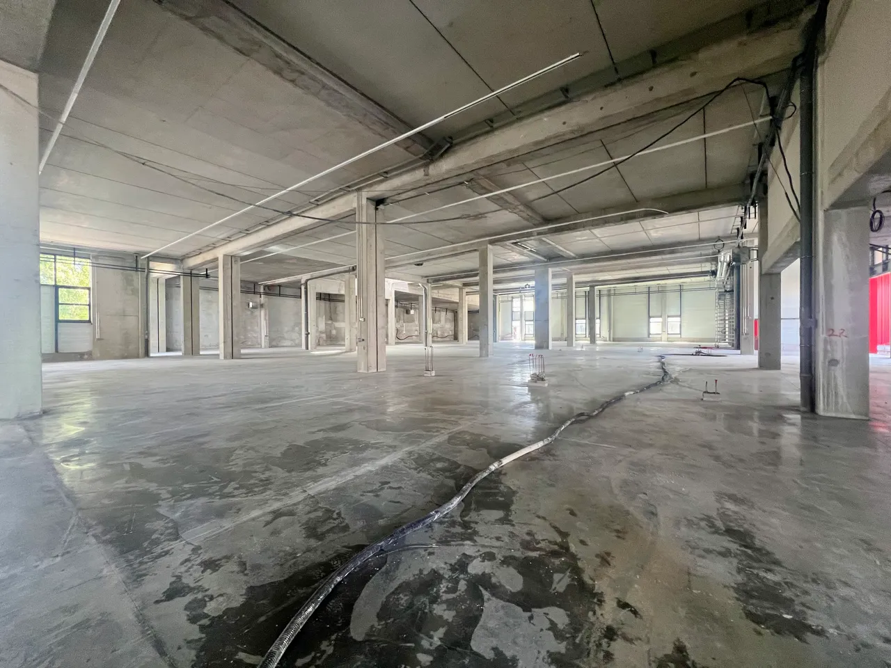 logistics - Light Industrial Premises / Offices For Rent - gallery - 3