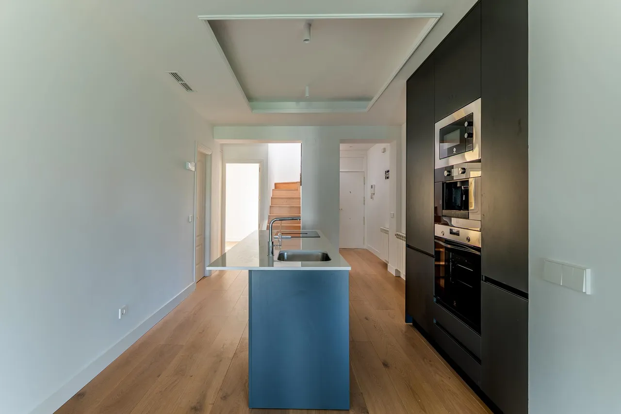 living - 166m² penthouse for sale in Pacifico, Madrid - gallery - 8