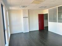 logistics - Light Industrial Premises / Offices For Rent - For Sale - gallery thumbnail - 8