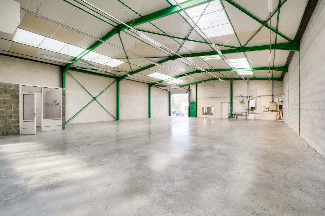 logistics - Activités / Bureaux À Louer - gallery - 2