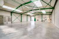 logistics - Light Industrial Premises / Offices For Rent - gallery thumbnail - 2