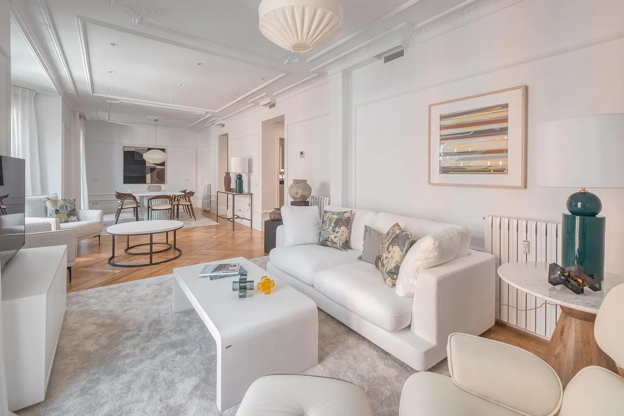 living - 192m² apartment for sale in Castellana, Madrid - gallery - 2