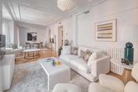 living - 192m² apartment for sale in Castellana, Madrid - gallery thumbnail - 2