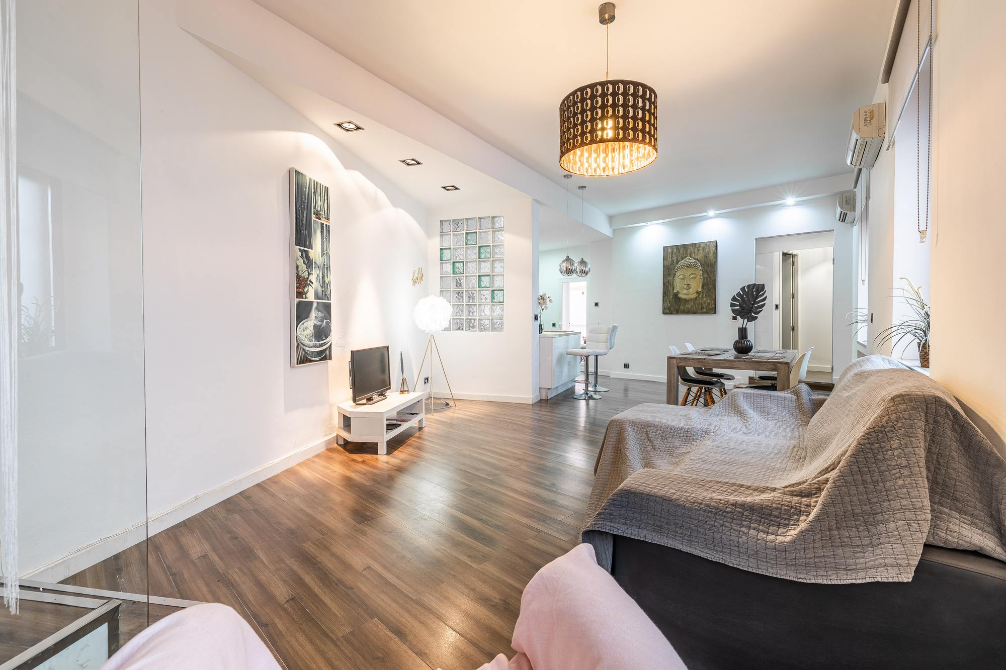 living - Piso de 158m² con 14m² terraza en alquiler en La Latina - gallery thumbnail - 1