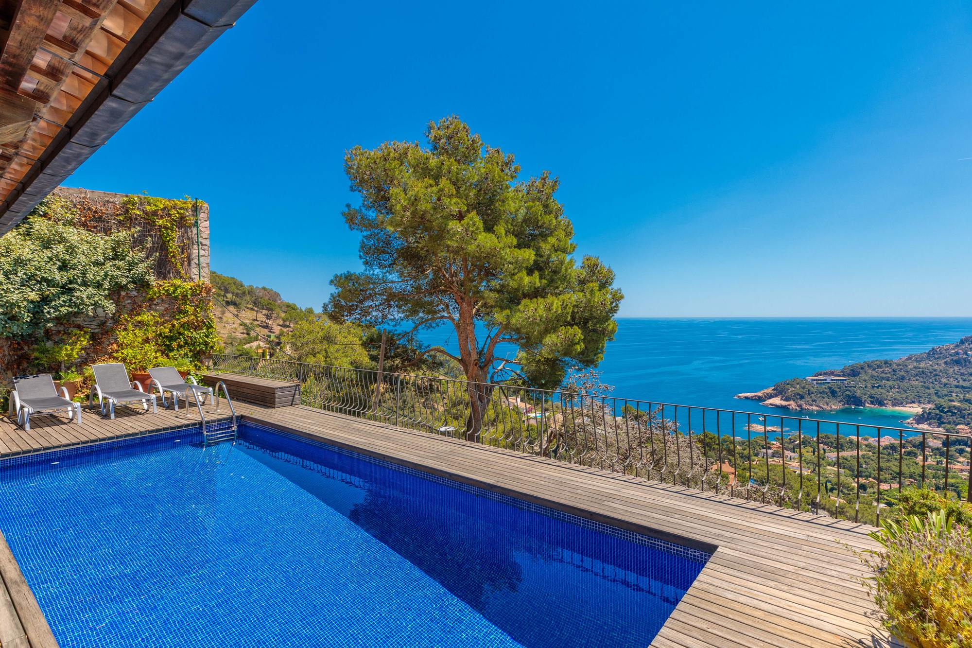 living - Costa Brava villa with breathtaking sea views to buy - gallery - 10
