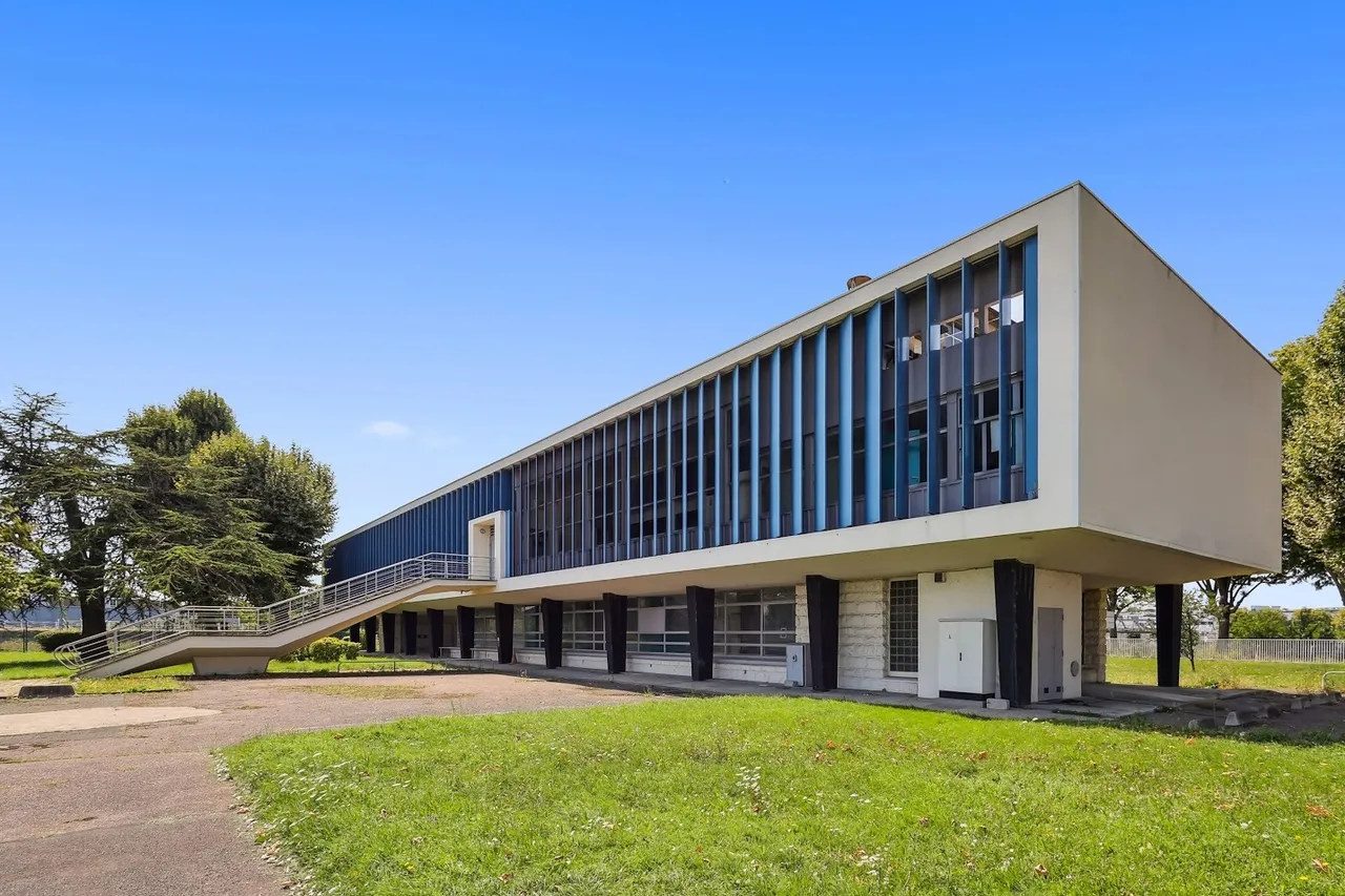 logistics - Light Industrial Premises / Offices For Rent - gallery - 3