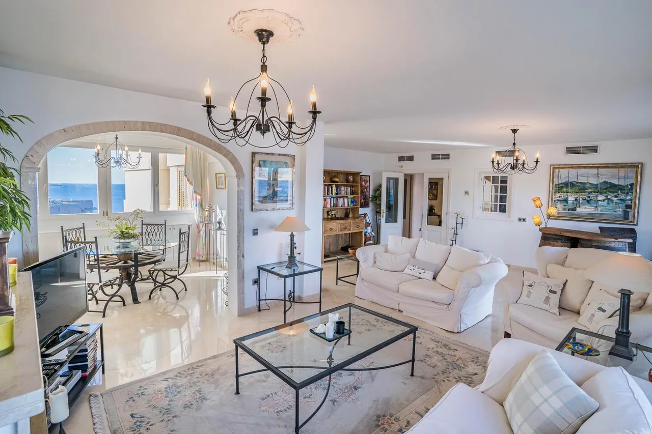 living - 146m² apartment for sale in Santa Ponsa, Balearic Islands - gallery - 5