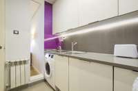 living - Piso de 60m² en alquiler en Sanchinarro, Madrid - gallery thumbnail - 9