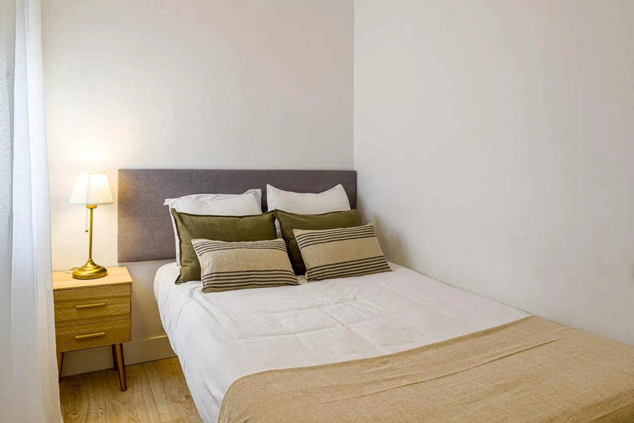living - 113m² apartment for sale in Sol, Madrid - gallery - 4