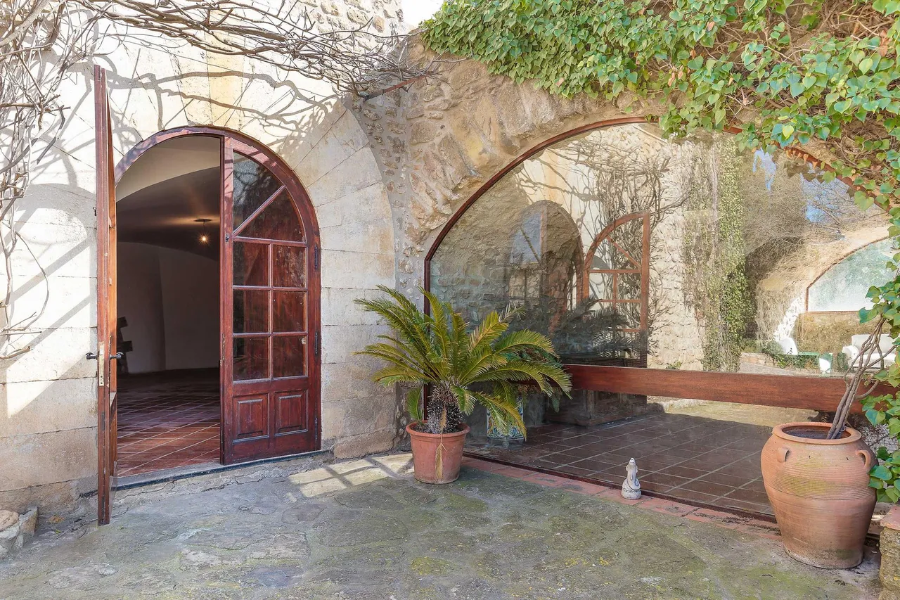 living - Masía de 1.070m² en venta en Girona - gallery - 7