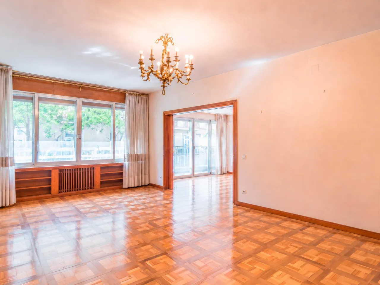 living - 235m² apartment with 15m² terrace for sale in Almagro - gallery - 4