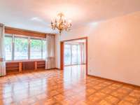 living - Piso de 235m² con 15m² terraza en venta en Almagro, Madrid - gallery thumbnail - 4