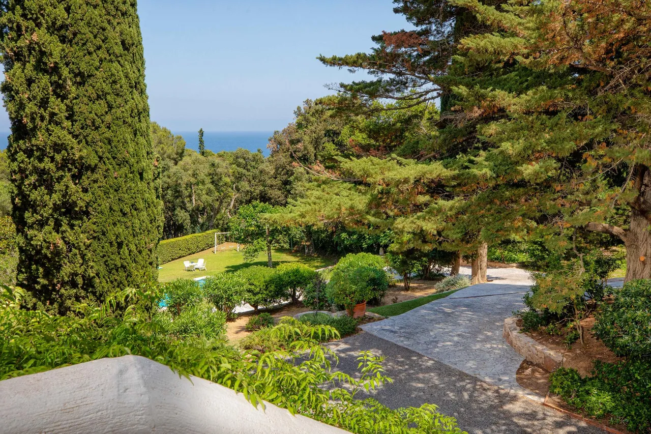 living - Casa / villa de 707m² en venta en Aiguablava, Costa Brava - gallery - 9