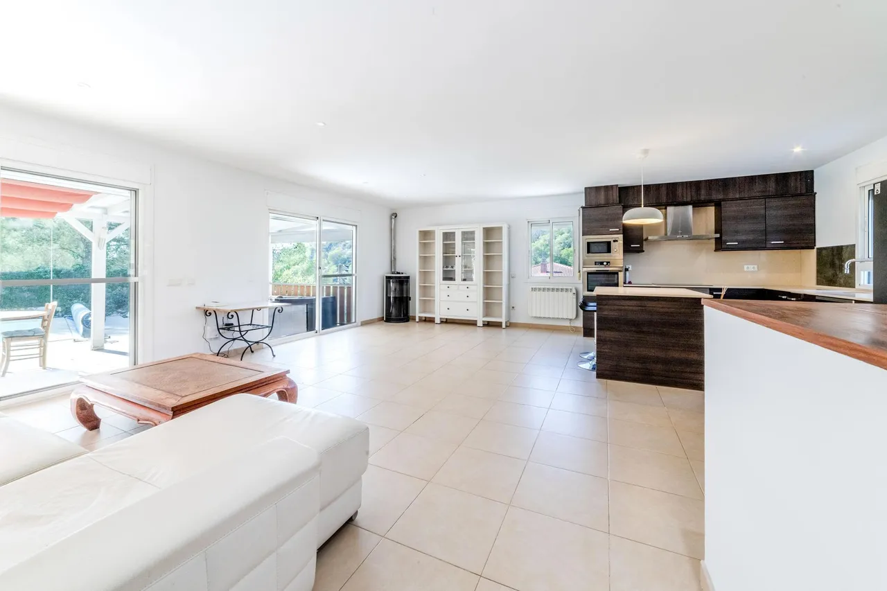 living - 181m² house / villa for sale in Olivella, Barcelona - gallery - 9